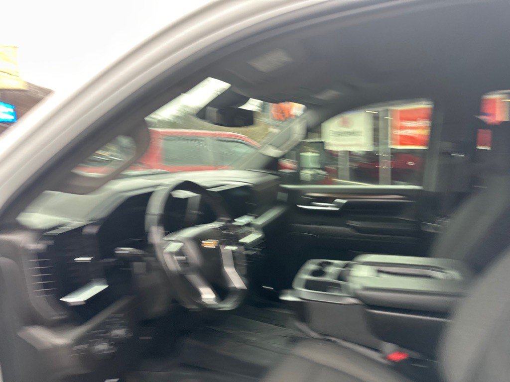 2024 Chevrolet Silverado 1500 Image 16