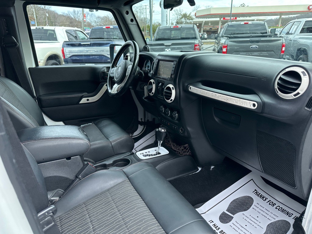 2012 Jeep Wrangler Unlimited Image 8