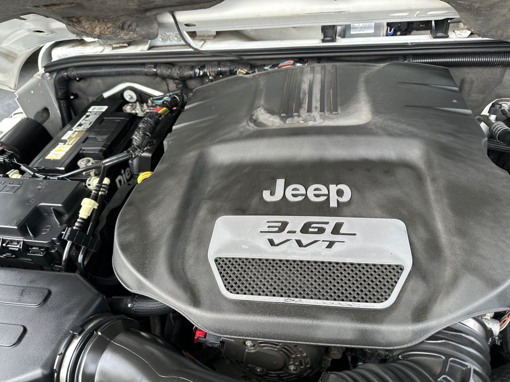 2012 Jeep Wrangler Unlimited Image 18