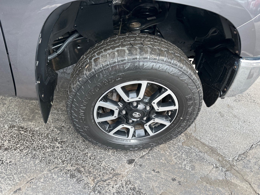 2016 Toyota Tundra Image 6