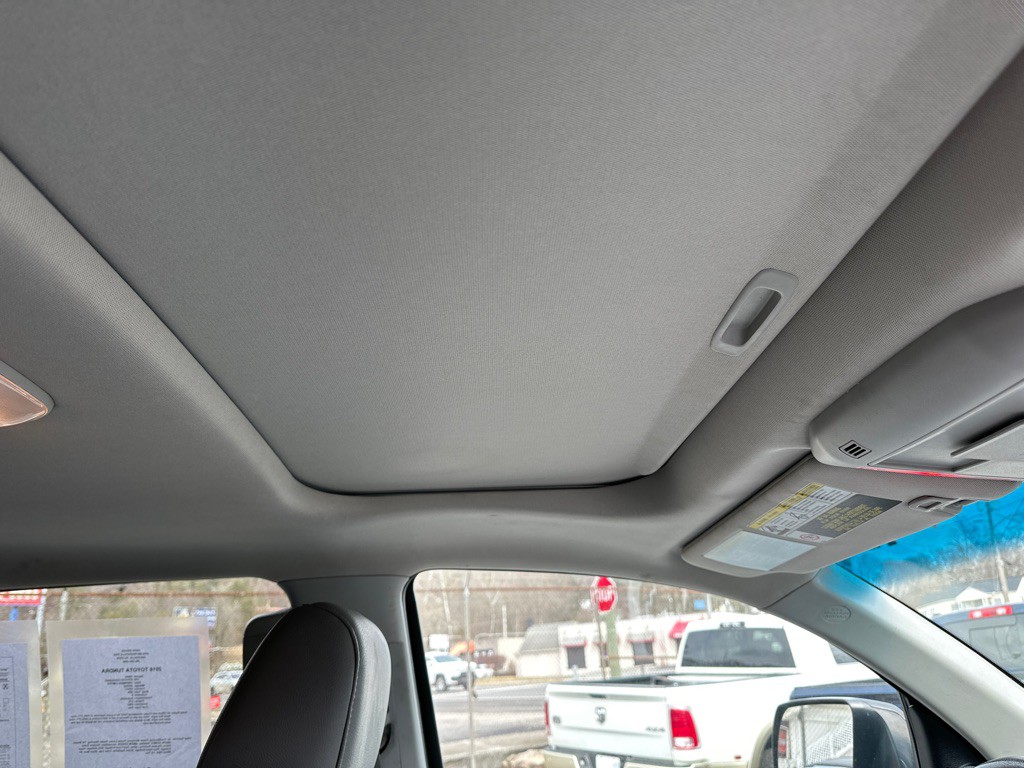 2016 Toyota Tundra Image 8