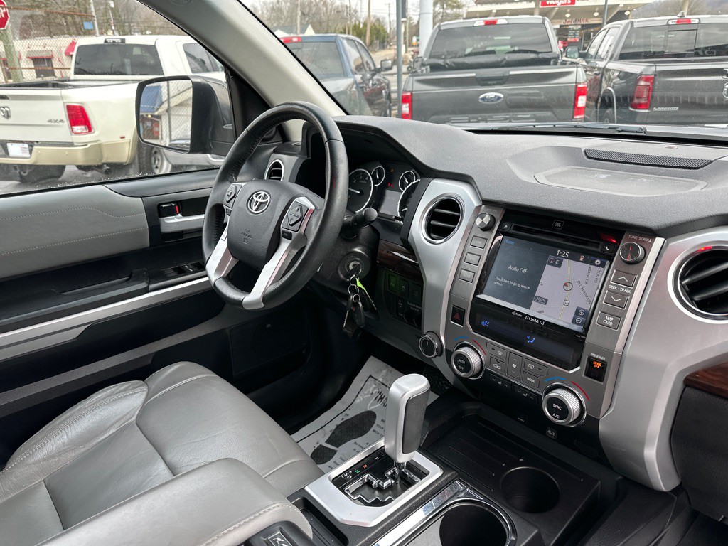 2016 Toyota Tundra Image 9