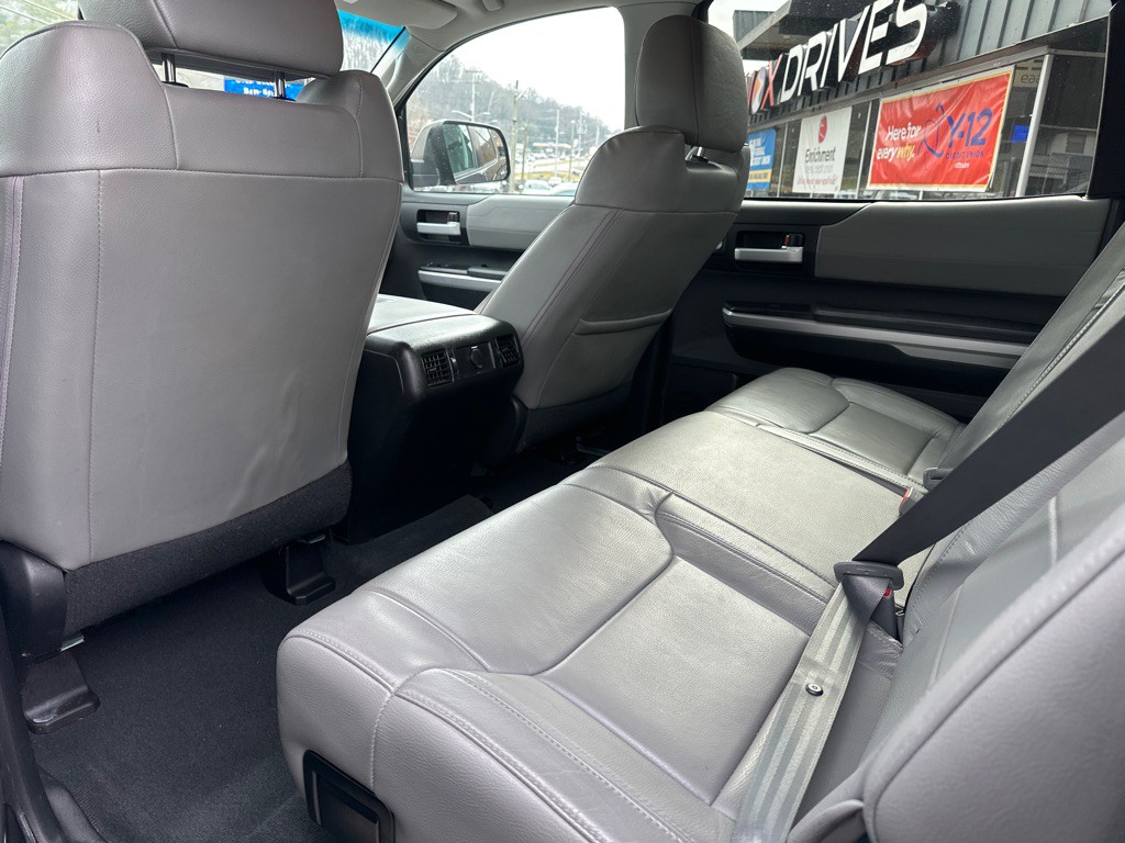 2016 Toyota Tundra Image 14