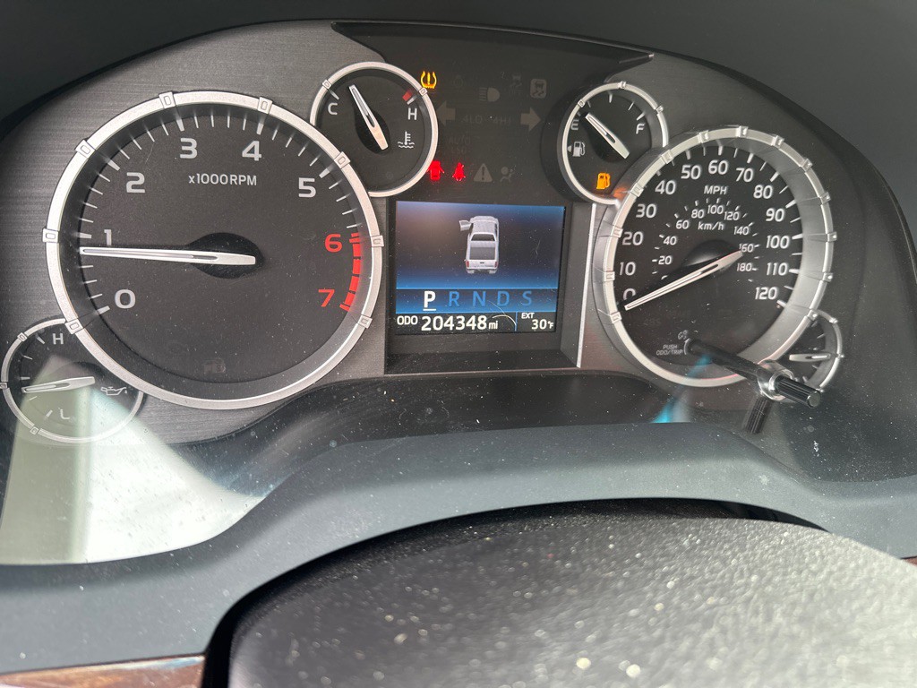 2016 Toyota Tundra Image 16