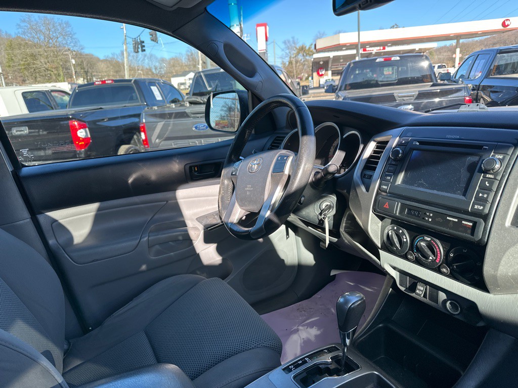 2013 Toyota Tacoma Image 8