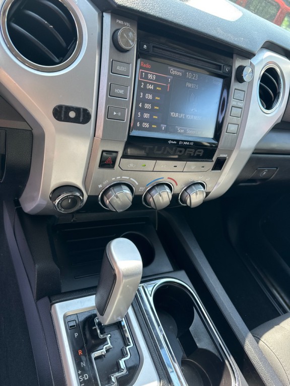 2016 Toyota Tundra Image 17