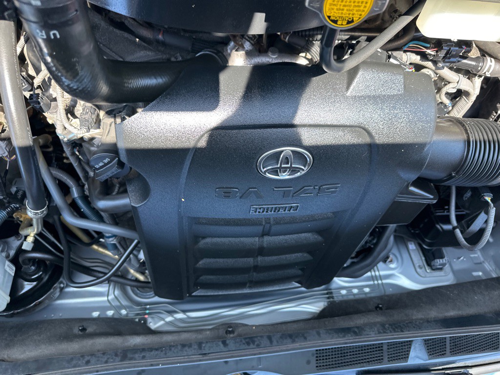 2016 Toyota Tundra Image 20