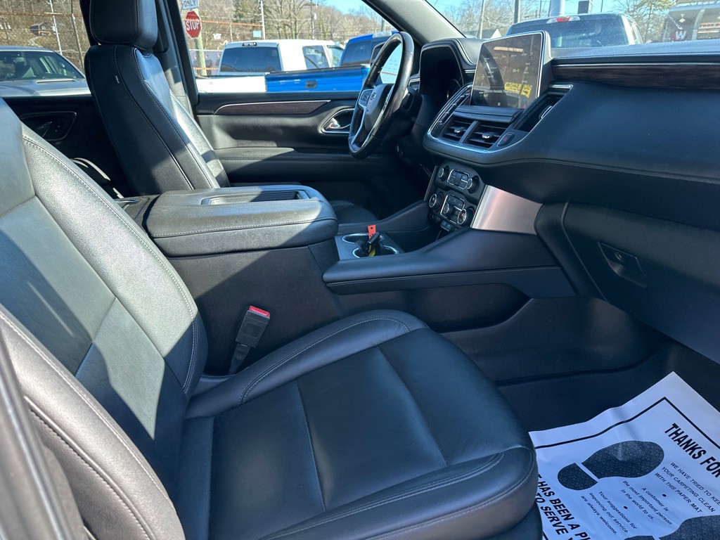 2021 Chevrolet Suburban Image 8
