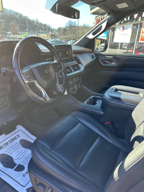 2021 Chevrolet Suburban Image 16