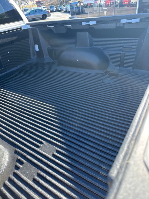 2015 Toyota Tundra Image 12