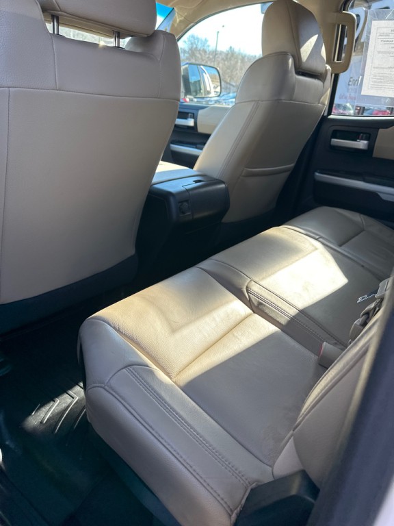 2015 Toyota Tundra Image 15