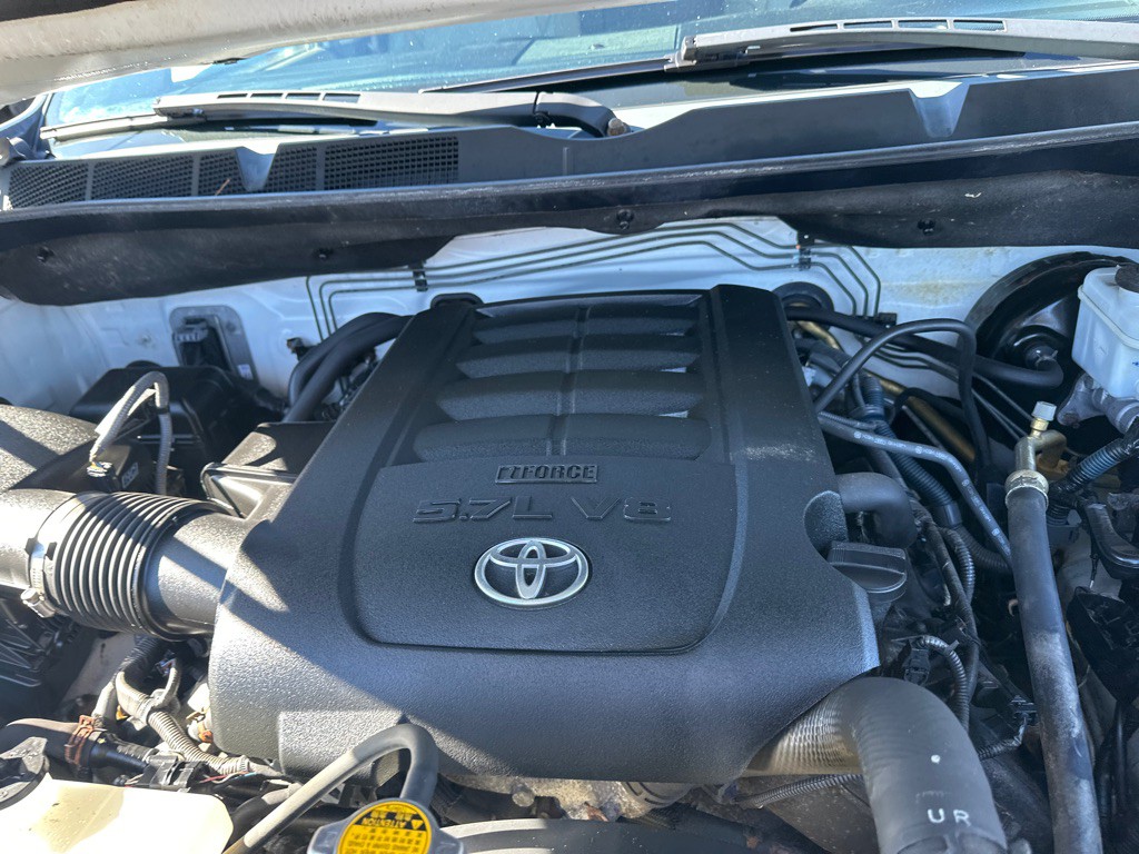 2015 Toyota Tundra Image 21