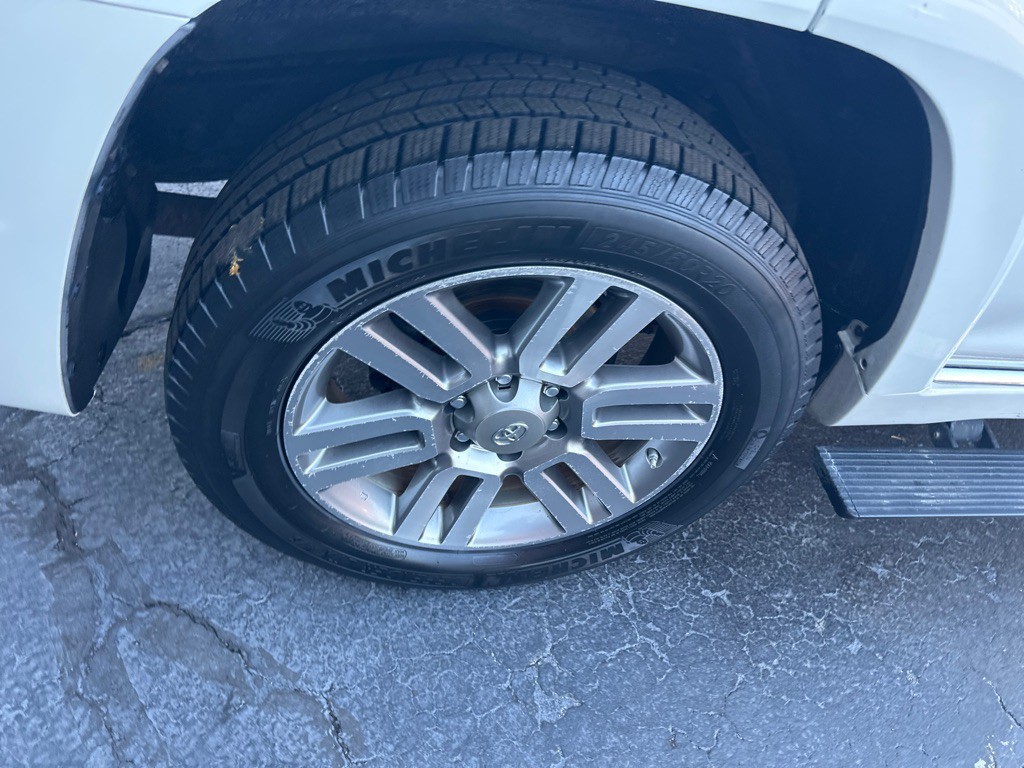 2012 Toyota 4Runner Image 13