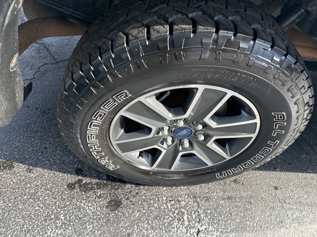 2016 Ford F-150 Image 12