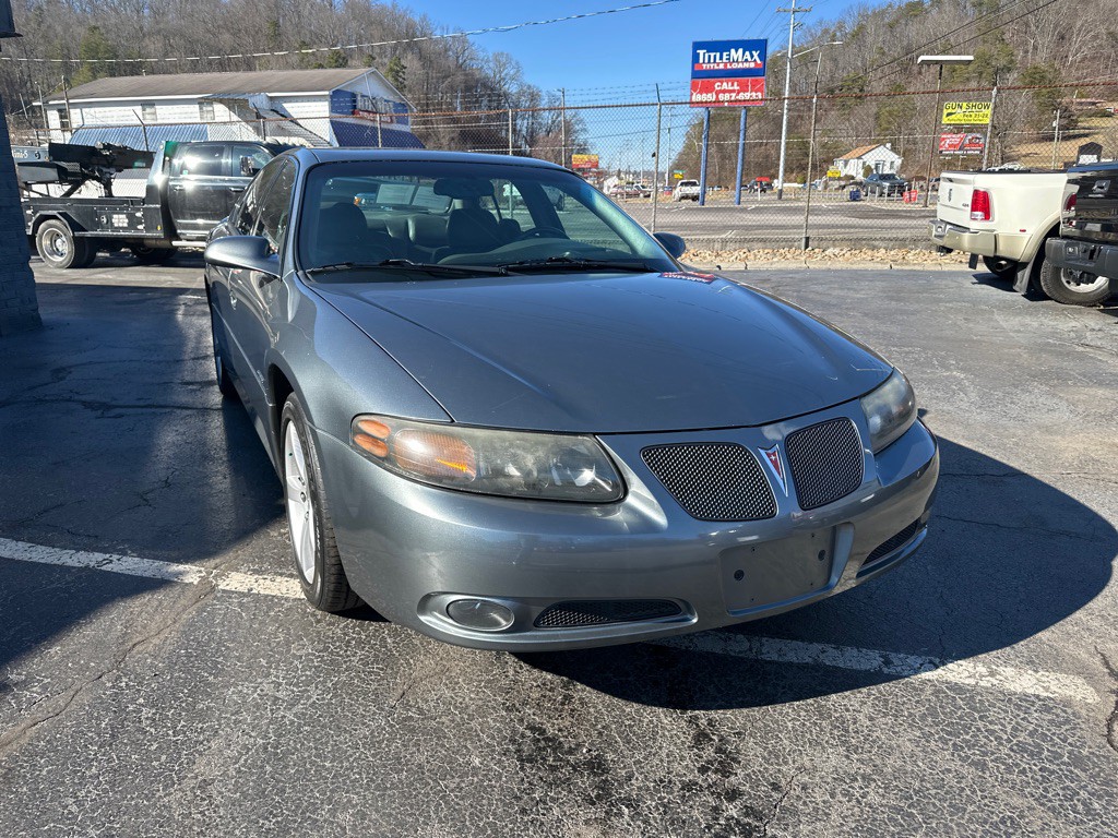 2005 Pontiac Bonneville Image 4