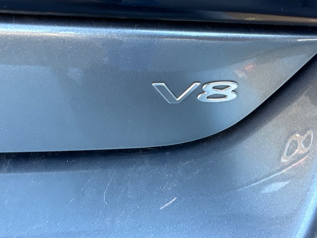 2005 Pontiac Bonneville Image 10