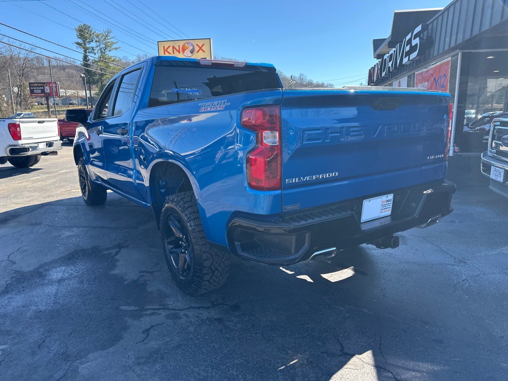 2022 Chevrolet Silverado 1500 Image 2