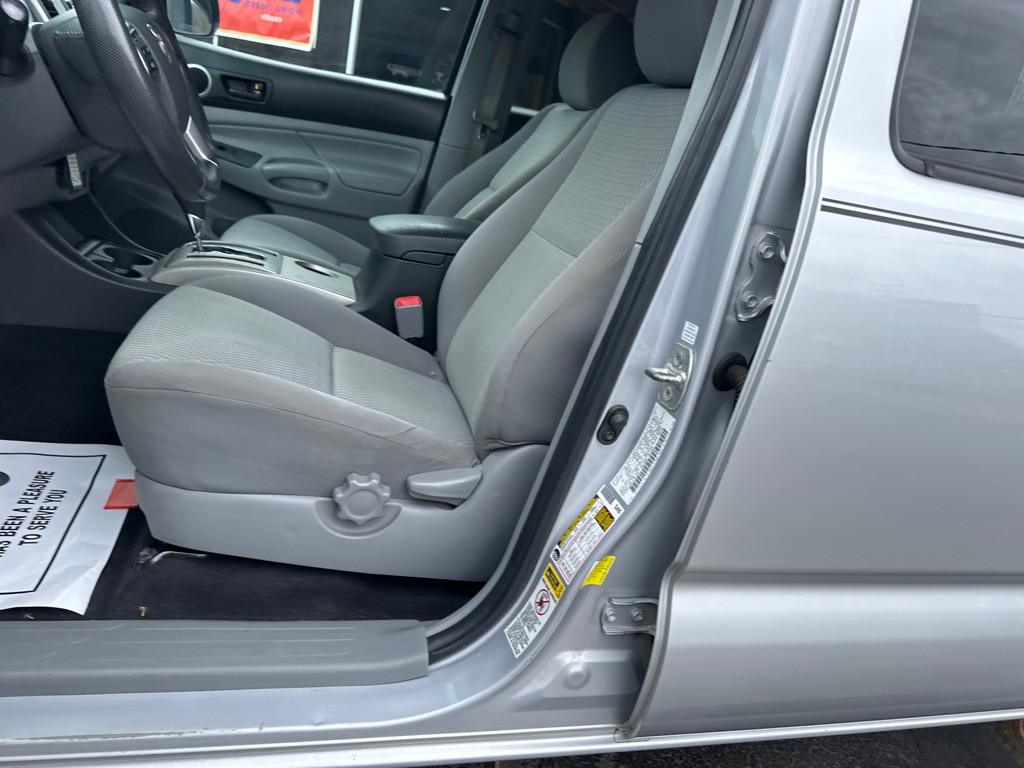 2012 Toyota Tacoma Image 15