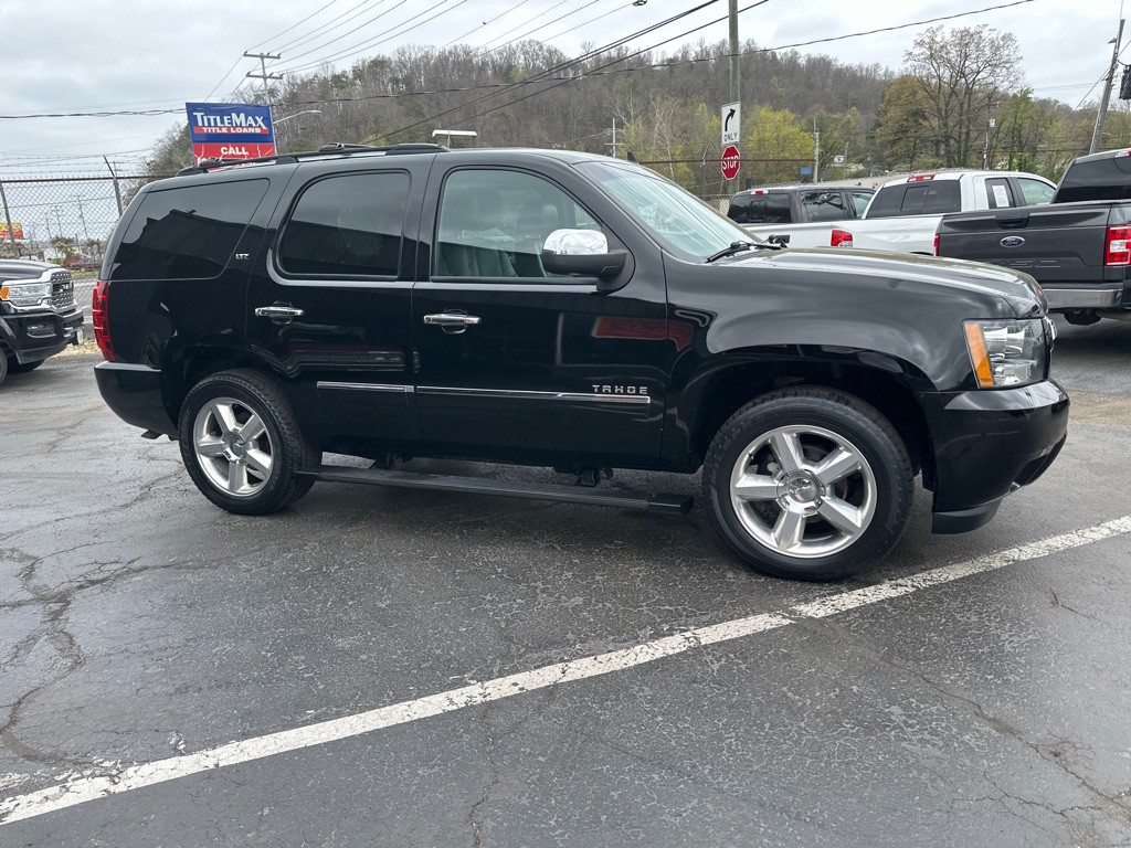 2011 Chevrolet Tahoe Image 4
