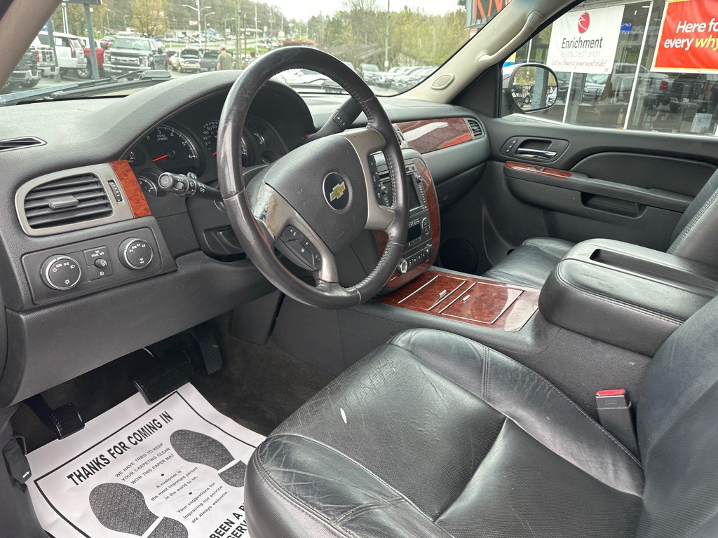 2011 Chevrolet Tahoe Image 14