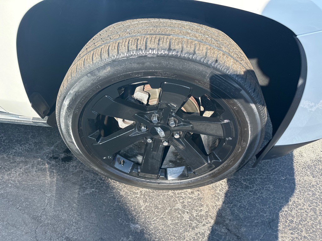 2016 Cadillac Escalade Image 6