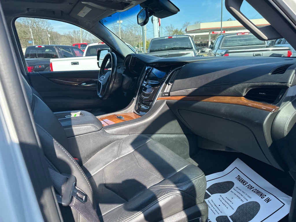 2016 Cadillac Escalade Image 7