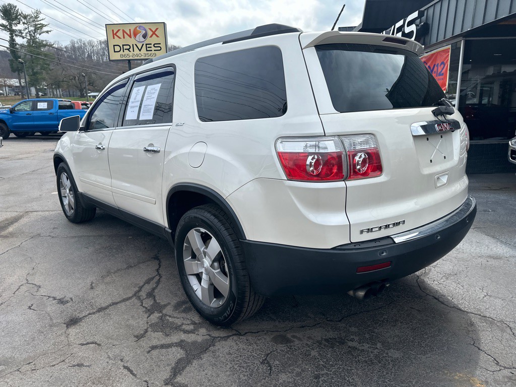 2012 GMC Acadia Image 2