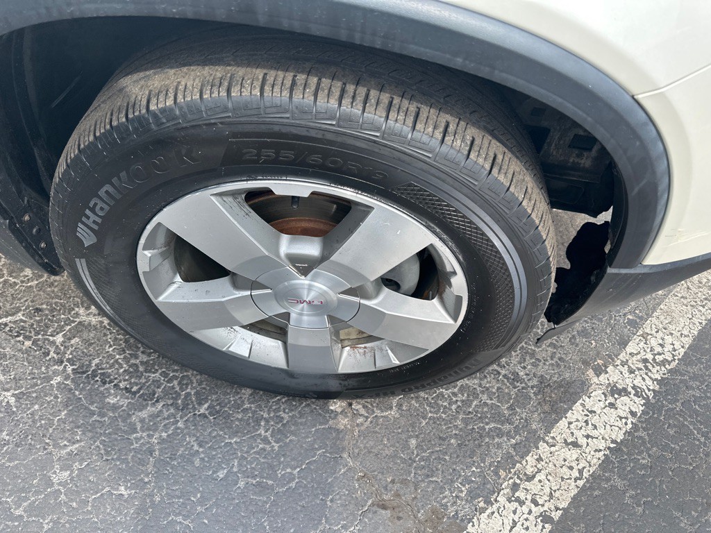 2012 GMC Acadia Image 6