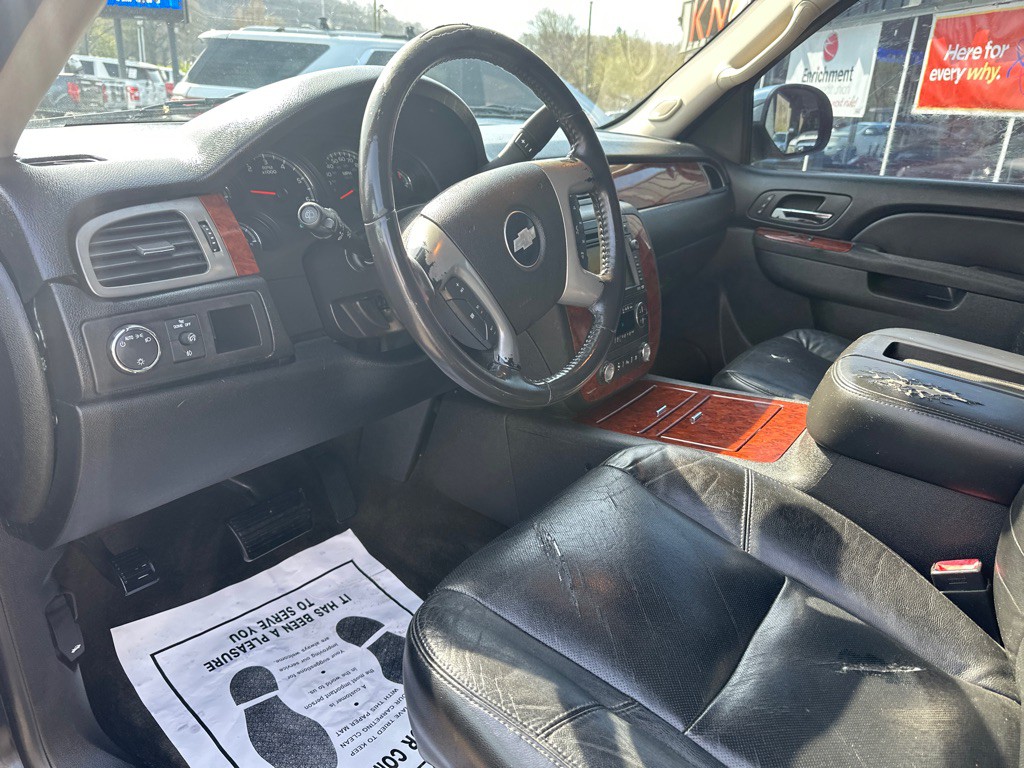 2010 Chevrolet Tahoe Image 15