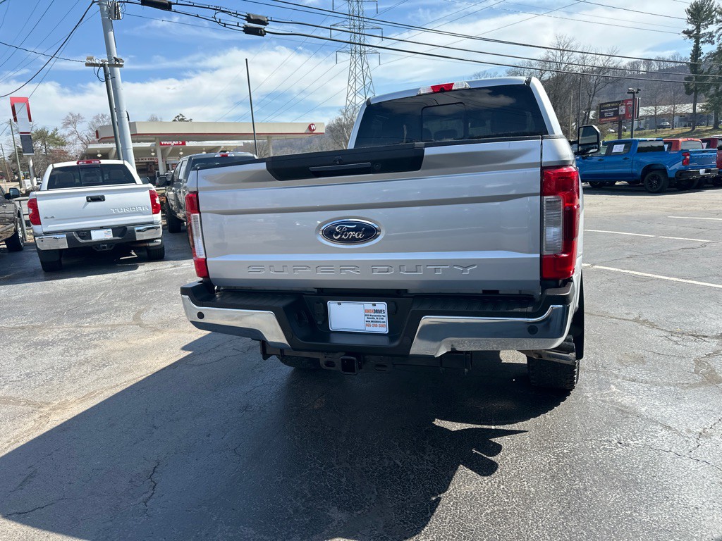 2017 Ford F-250 Image 3