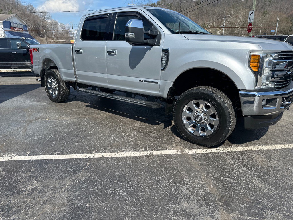 2017 Ford F-250 Image 4