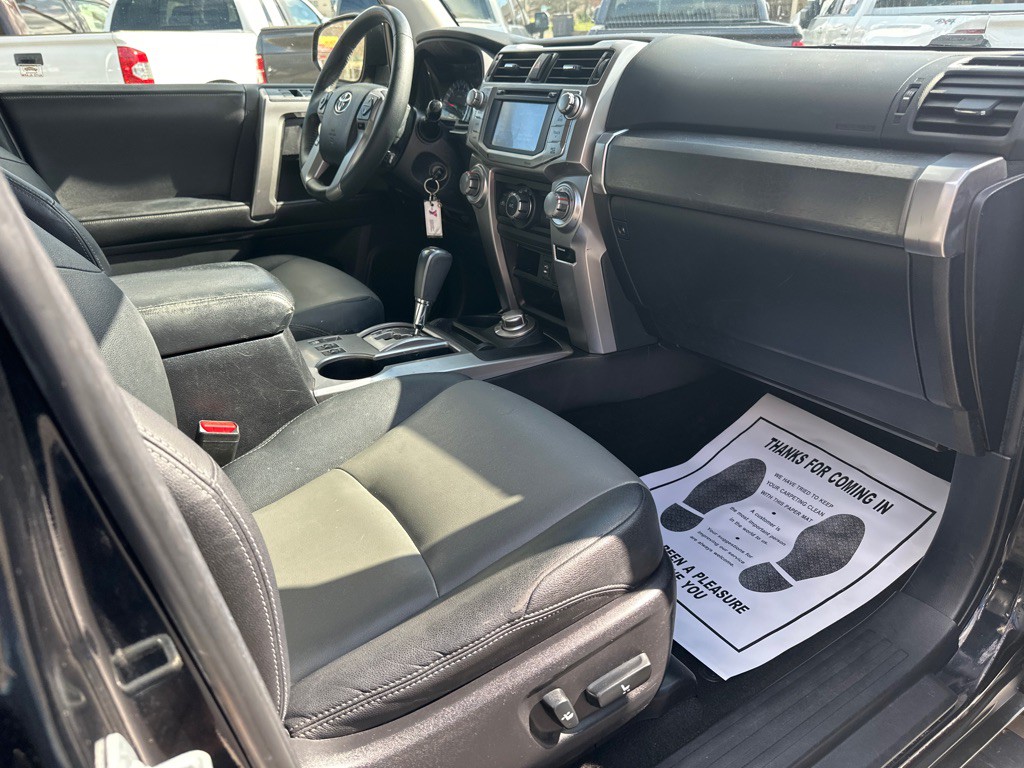 2015 Toyota 4Runner Image 7