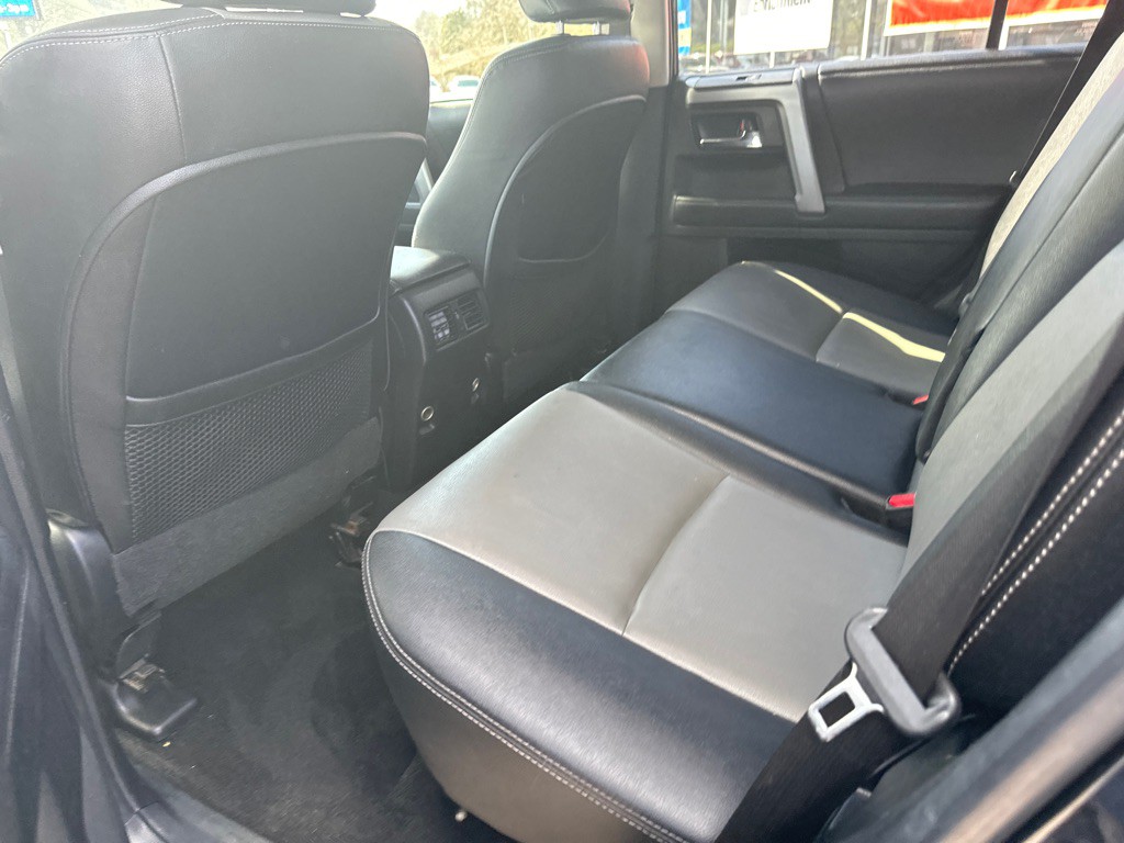 2015 Toyota 4Runner Image 14