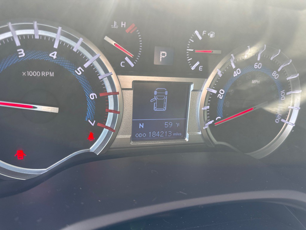 2015 Toyota 4Runner Image 16