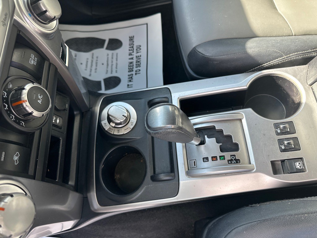 2015 Toyota 4Runner Image 16