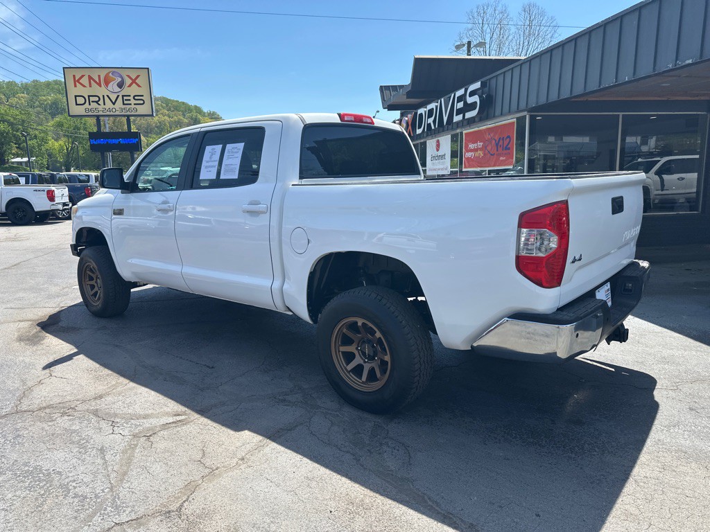 2014 Toyota Tundra Image 2