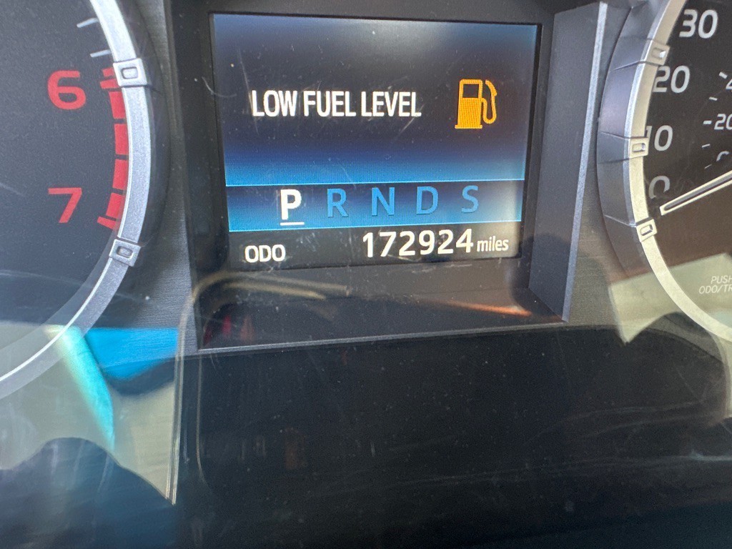 2014 Toyota Tundra Image 16