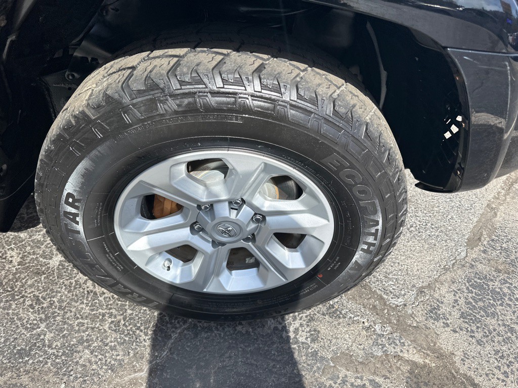 2014 Toyota 4Runner Image 6