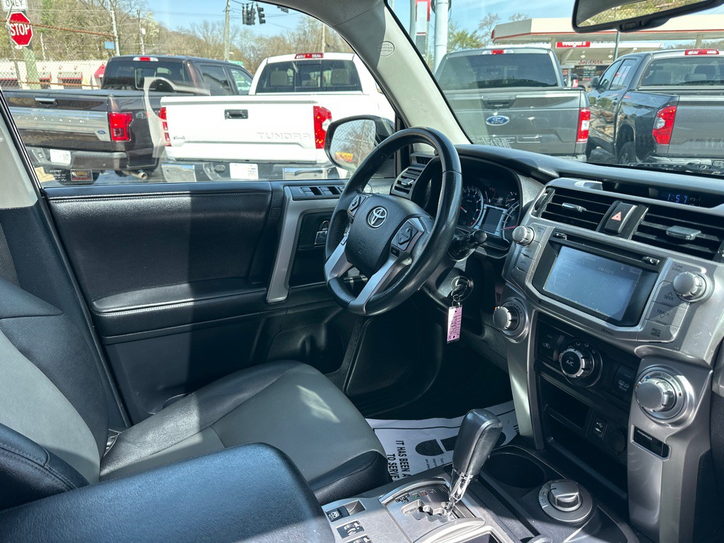 2014 Toyota 4Runner Image 8