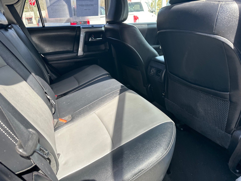 2014 Toyota 4Runner Image 10