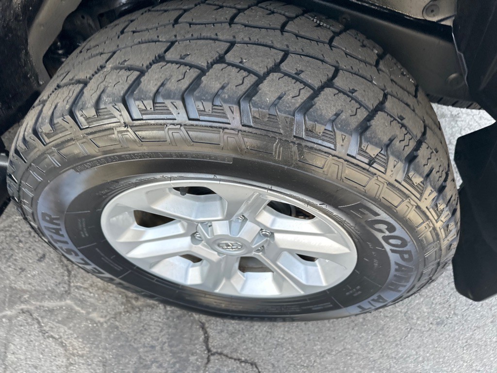 2014 Toyota 4Runner Image 13