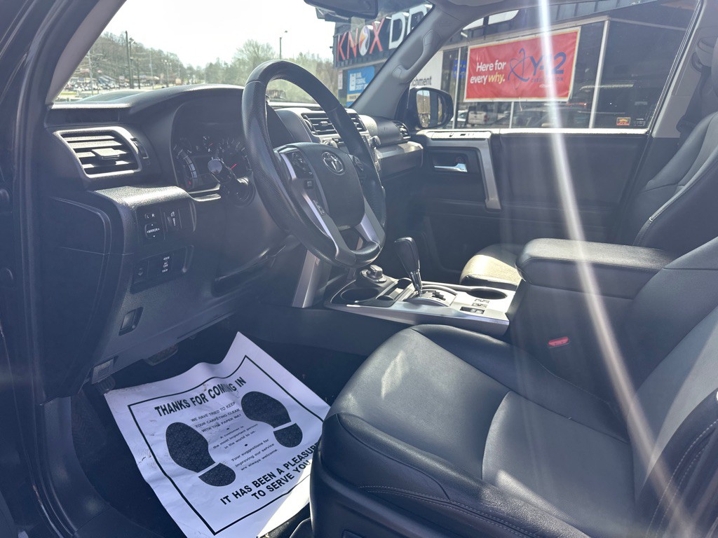 2014 Toyota 4Runner Image 18