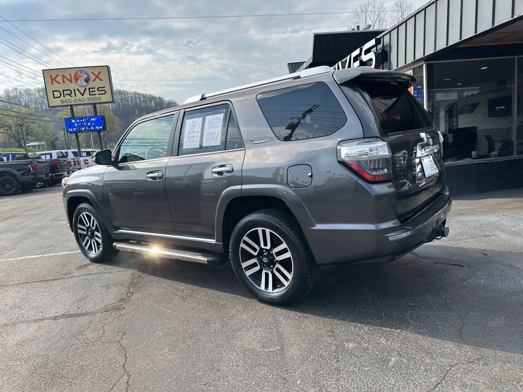 2015 Toyota 4Runner Image 2