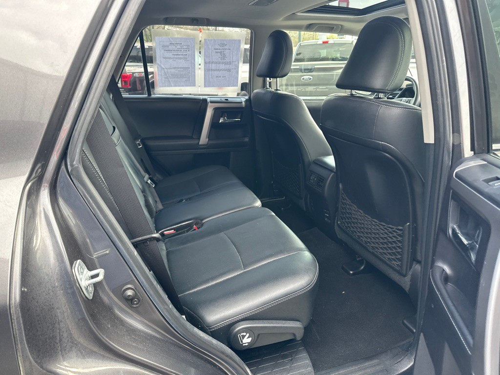 2015 Toyota 4Runner Image 11