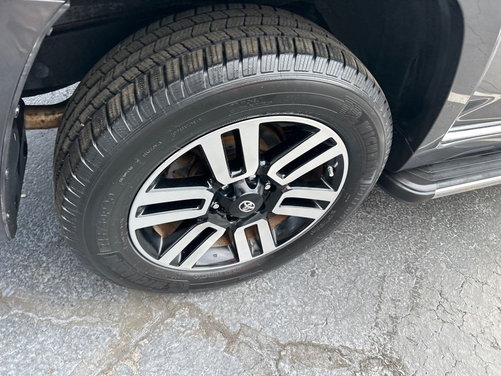 2015 Toyota 4Runner Image 14