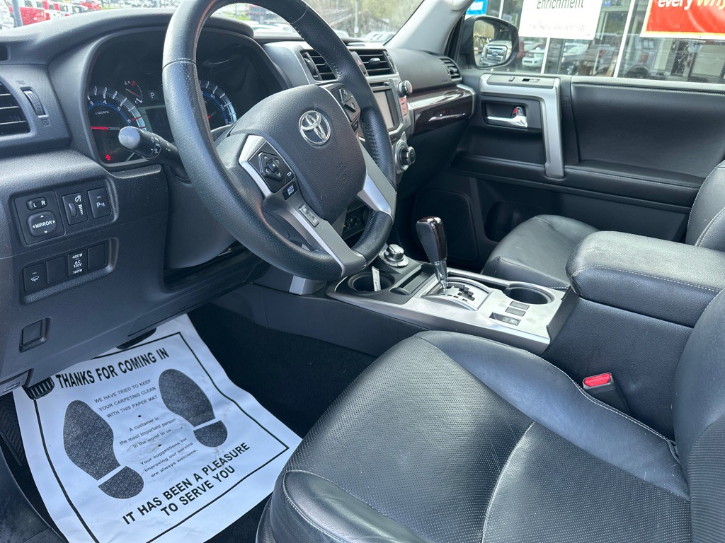 2015 Toyota 4Runner Image 18