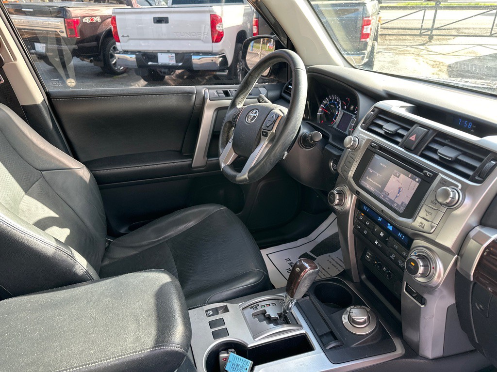 2014 Toyota 4Runner Image 8