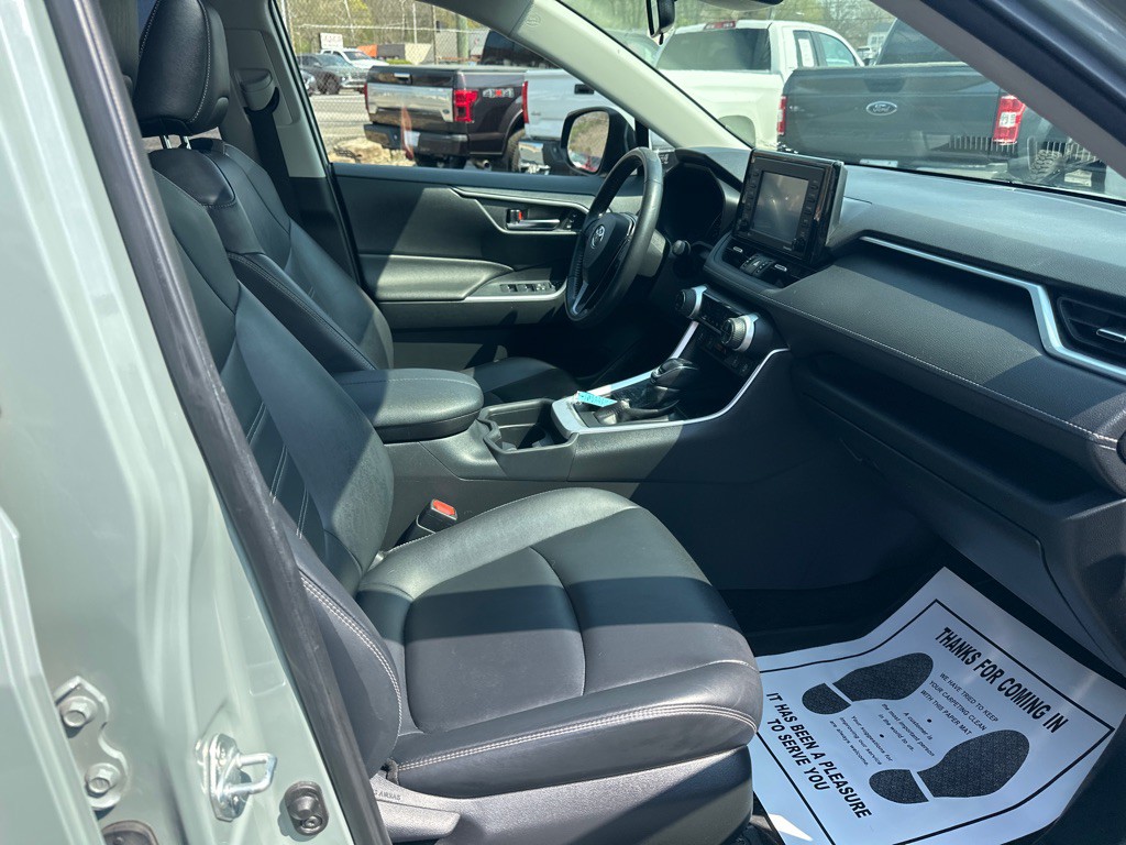 2020 Toyota Rav4 Image 7