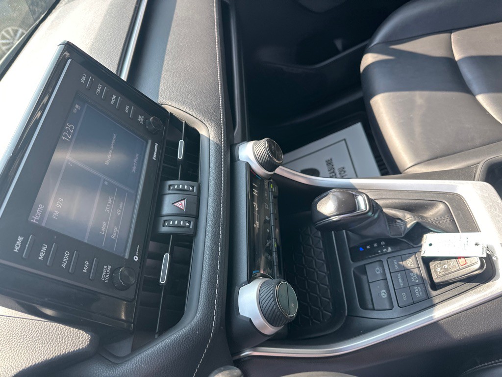 2020 Toyota Rav4 Image 17