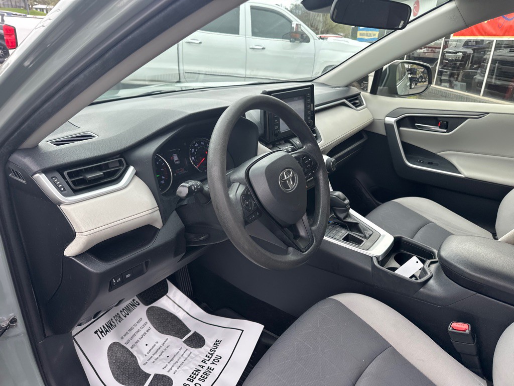 2019 Toyota Rav4 Image 15
